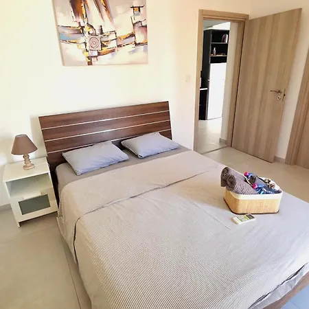 2br With Huge Balcony & Views