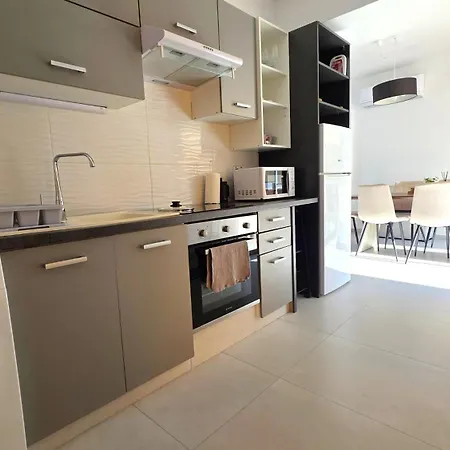 2br With Huge Balcony & Views