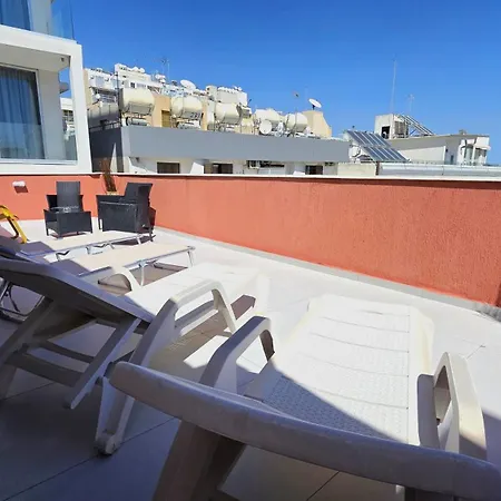 2br With Huge Balcony & Views *